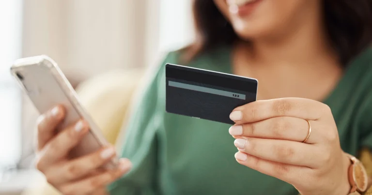 O que é CVV do cartão e por que ele é tão importante nas compras online