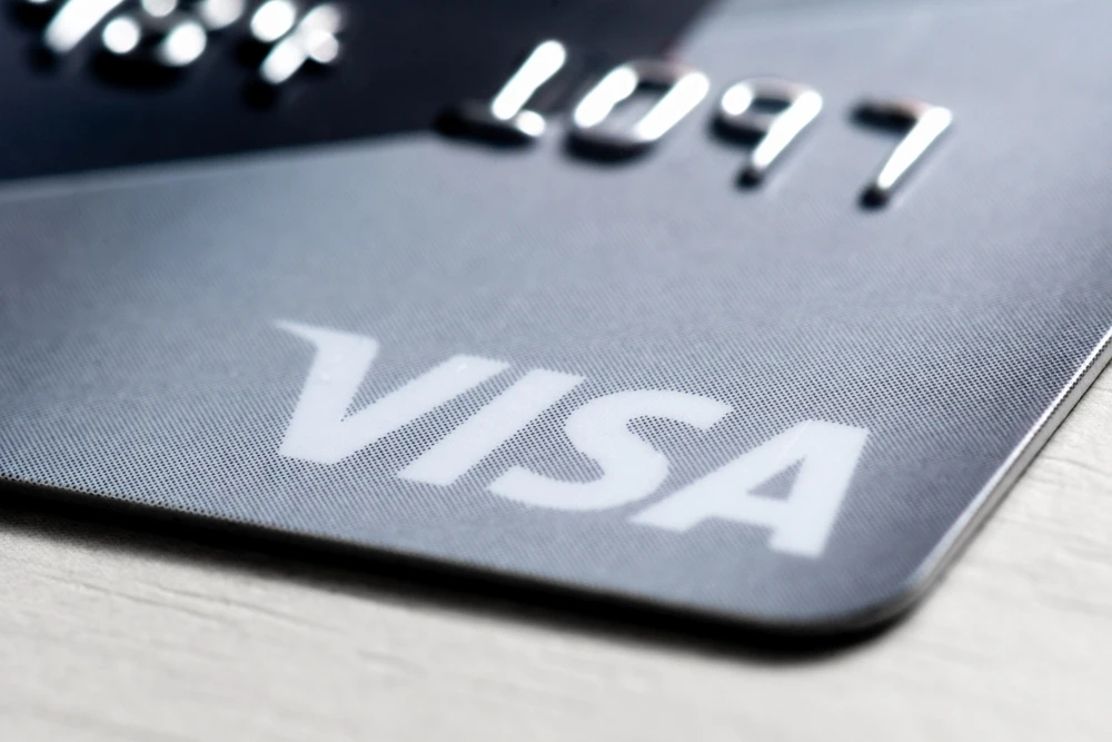Visa lança pagamentos com IA no Brasil e muda a forma de comprar em 2026